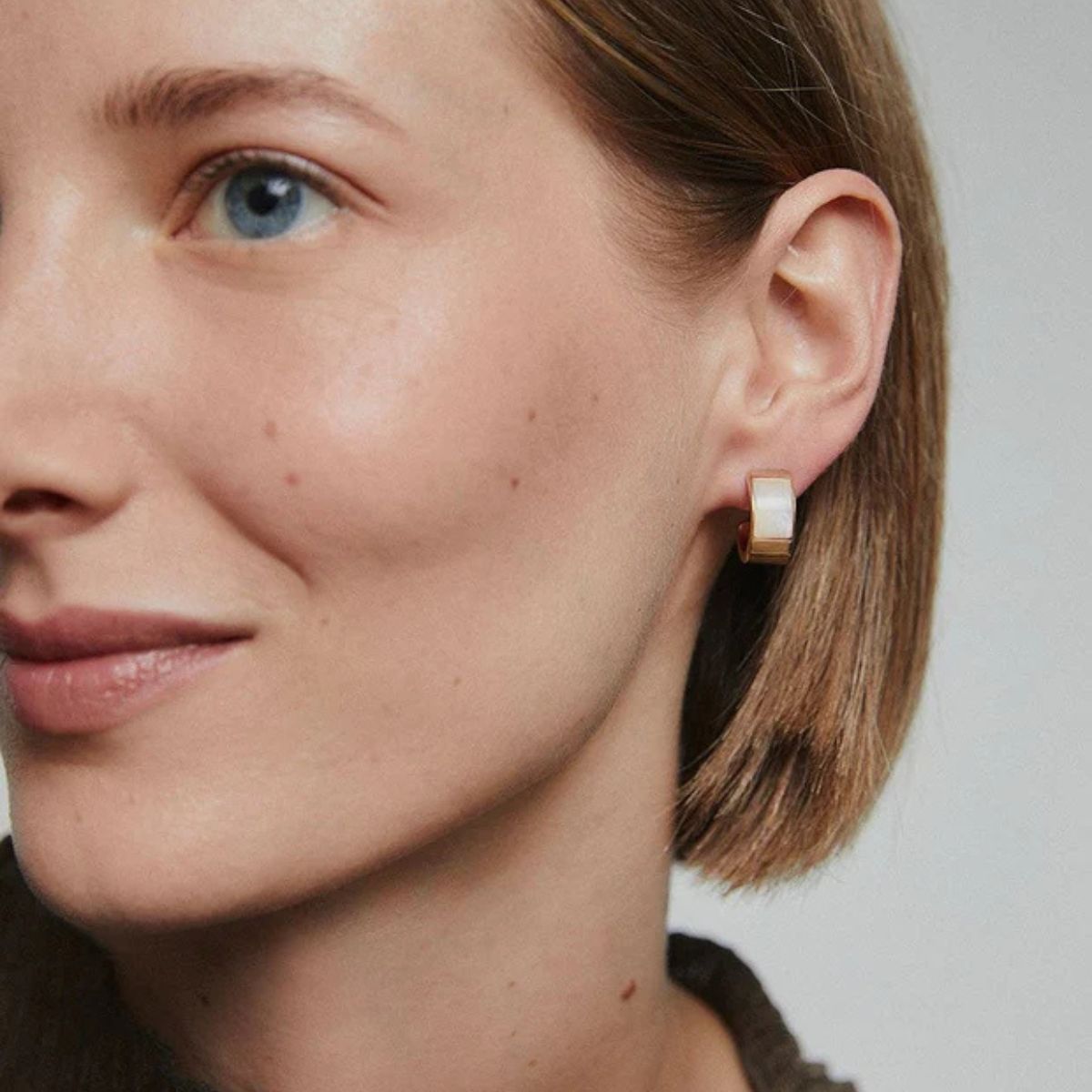 PENDIENTES VIDAL & VIDAL AROS BAÑADOS EN ORO Y MADREPERLA X47907