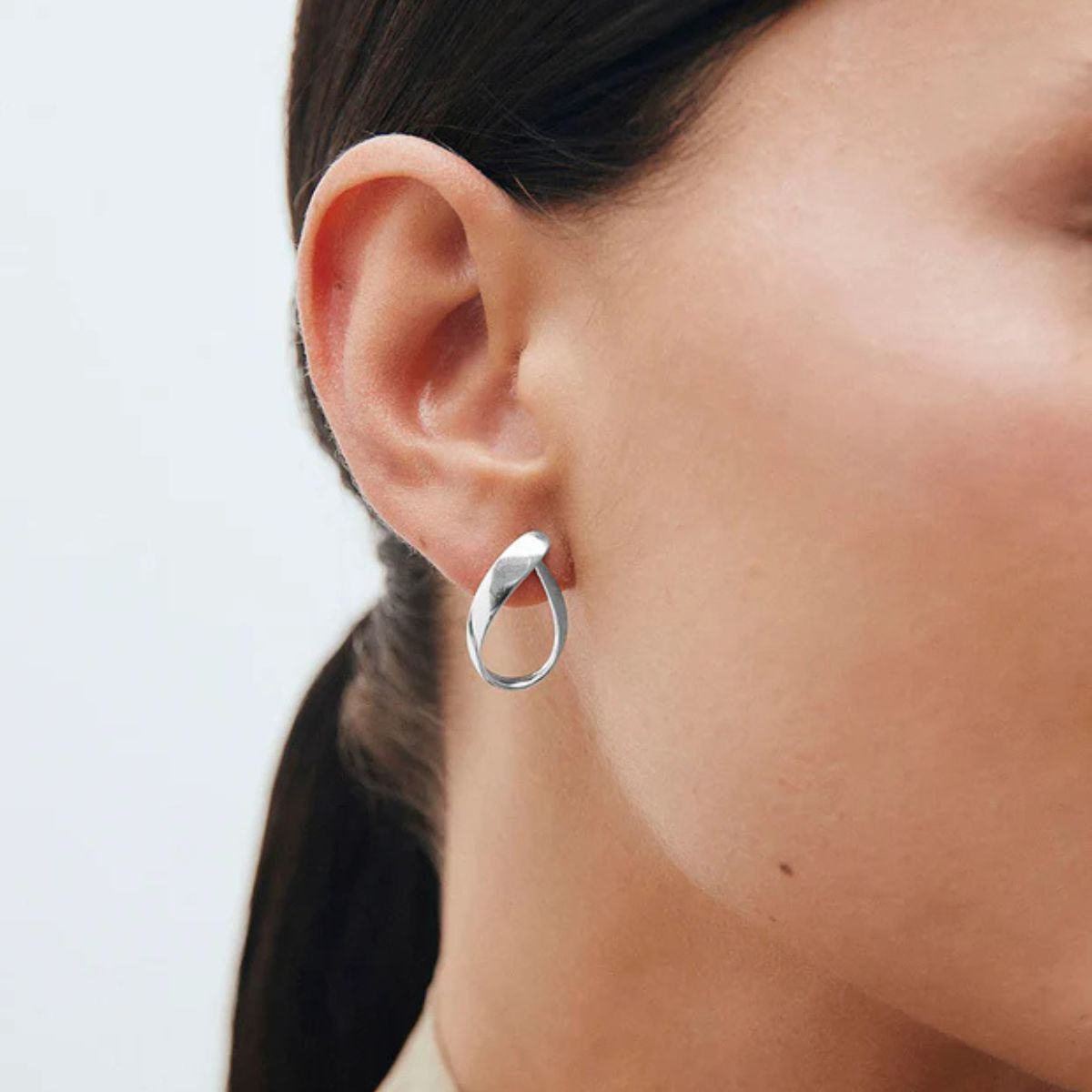 PENDIENTES VIDAL & VIDAL OVALADOS BAÑADOS EN PLATA Q4000