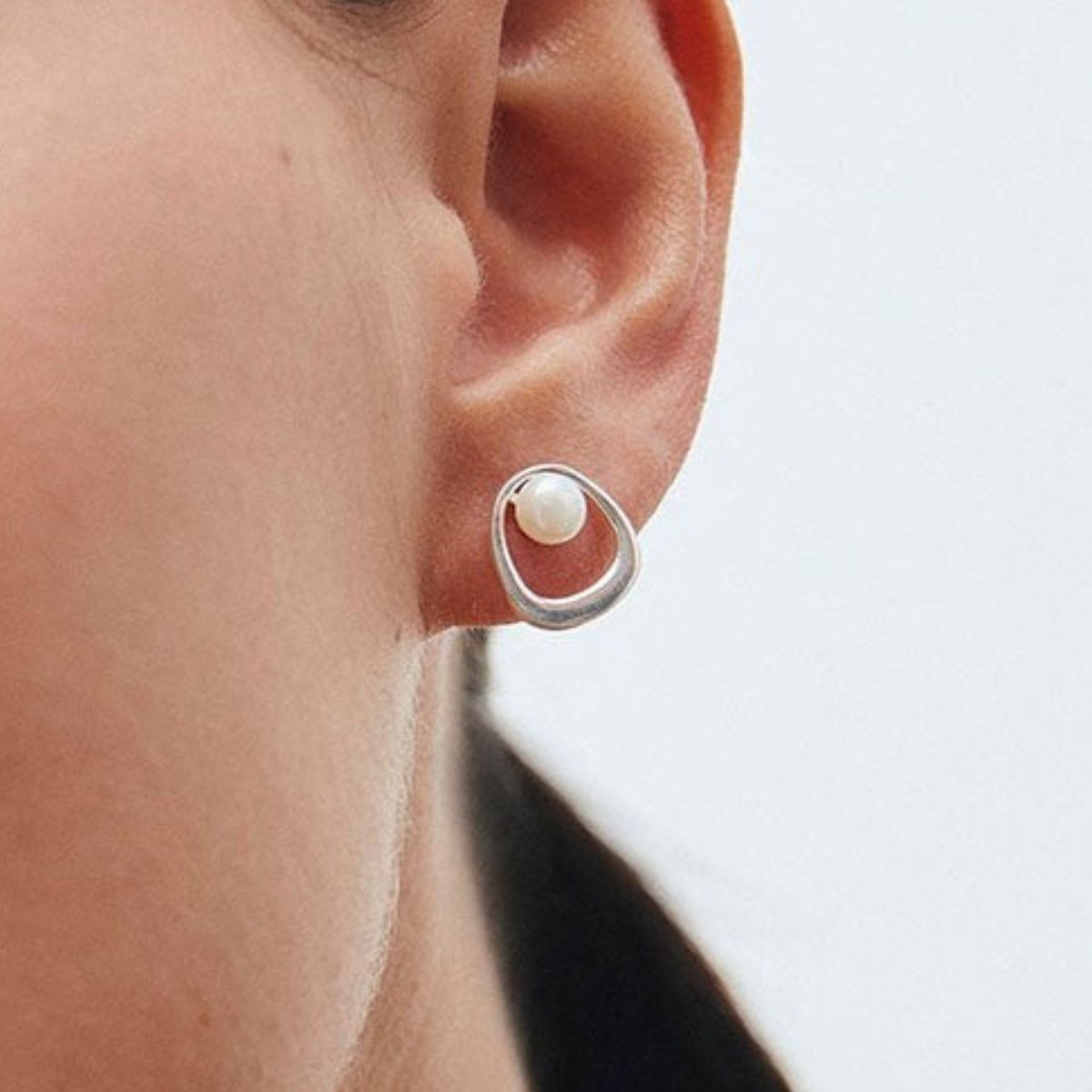 PENDIENTES VIDAL & VIDAL BAÑADOS EN PLATA CON PERLA CULTIVADA P4042