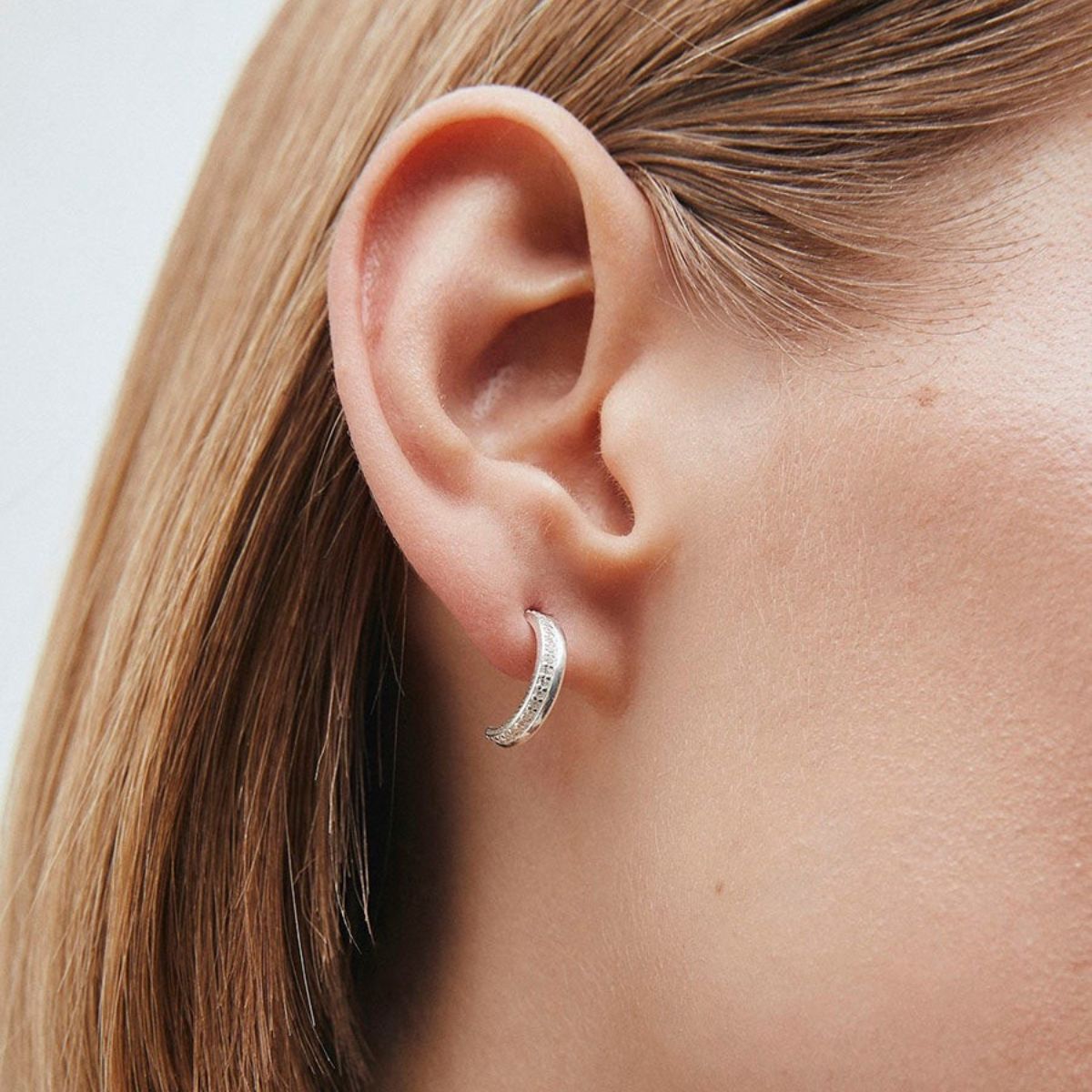 VIDAL & VIDAL EARRINGS SILVER PLATED HOOPS WITH ZIRCONIAS P4054