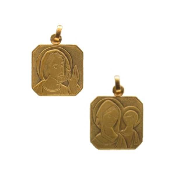 gold pendant medal sagrado corazon