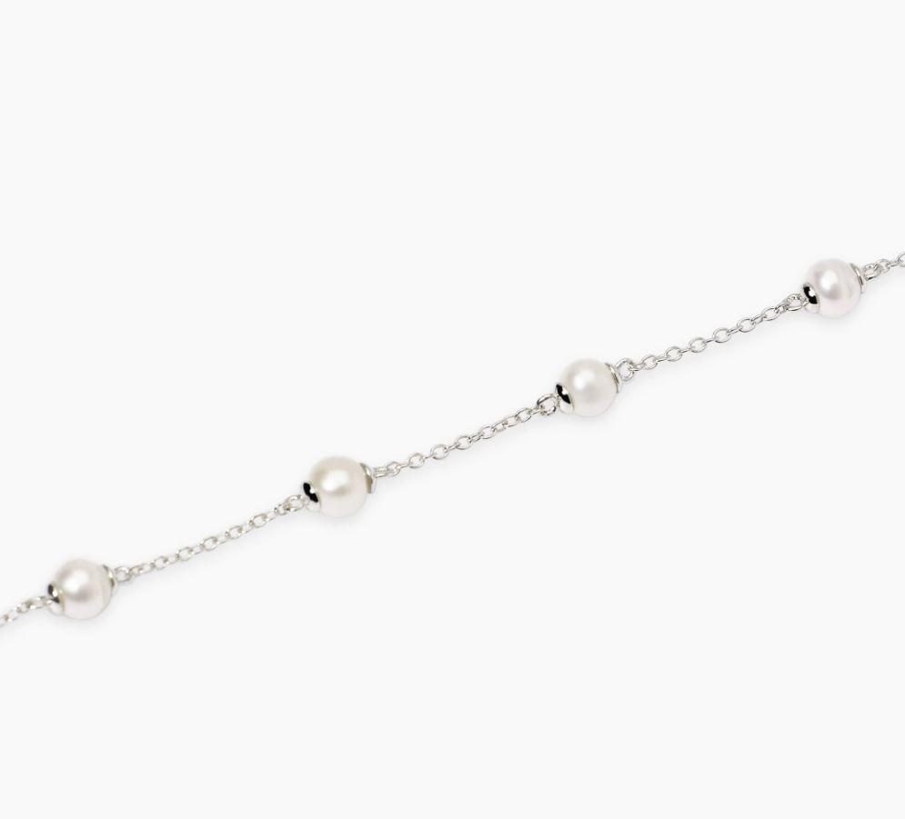 Pulsera ajustable de plata rodiada con cadena rolo y perlas cultivadas. 1