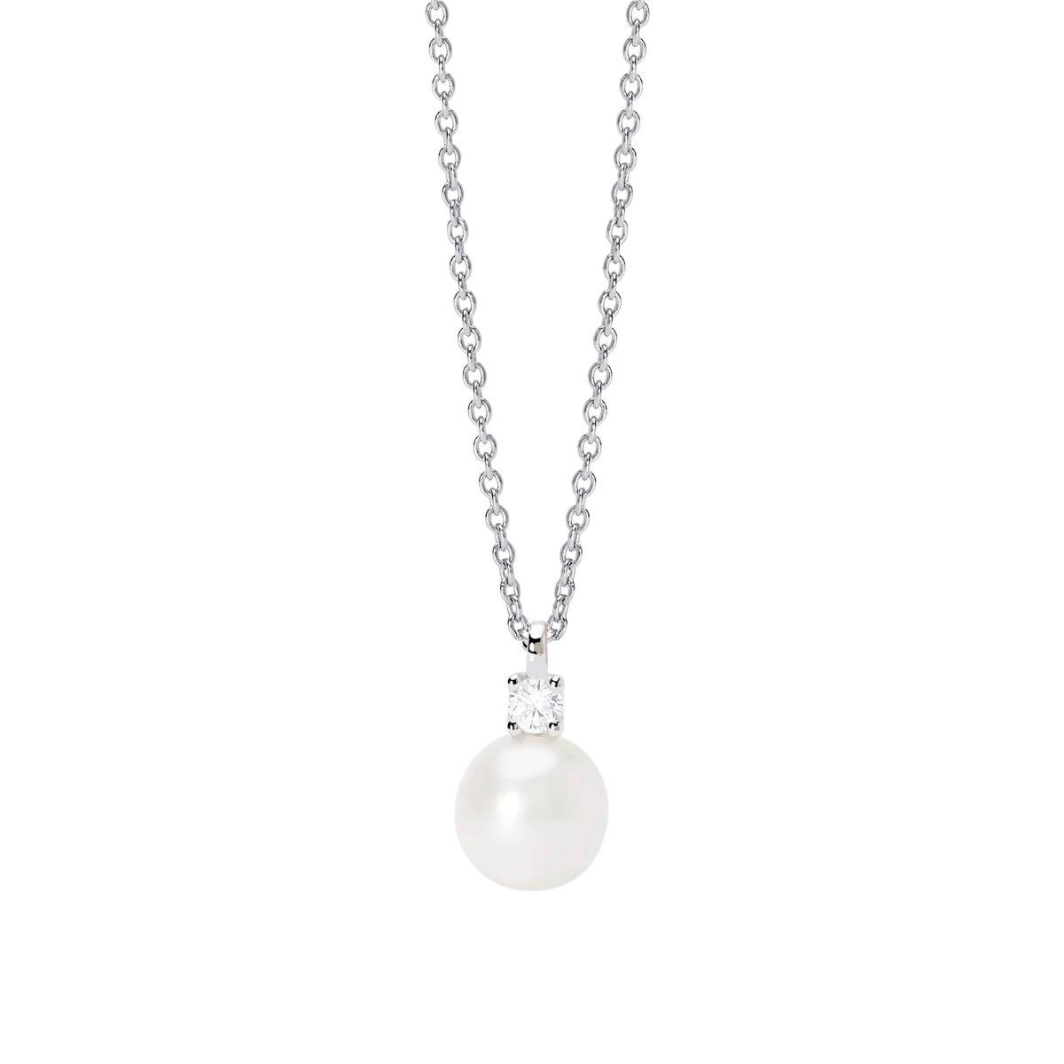 Silver pendant with a cultivated pearl and a lab-grown diamond by Mabina Gioielli