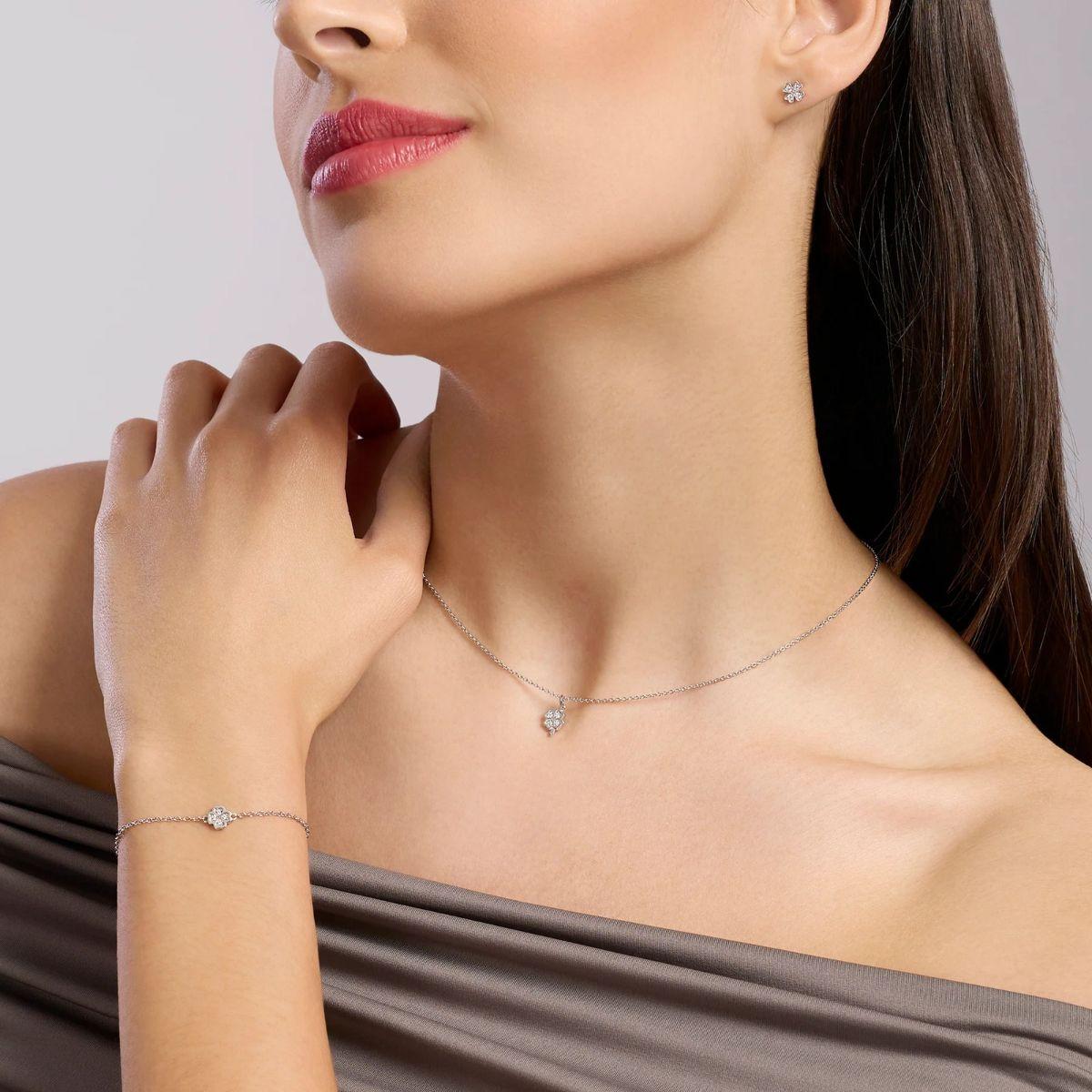 PENDIENTES MABINA DE PLATA EN FORMA DE TREBOL CON DIAMANTES CULTIVADOS 0,04CT total F VS 563901