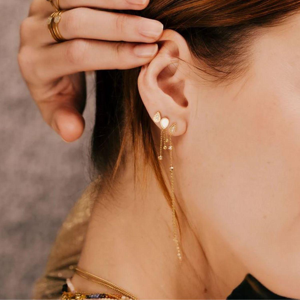 PENDIENTES ZAG BIJOUX TEAR DE ACERO COLOR DORADO Y CIRCONITAS EN FORMA DE GOTA SEP18294-01WHT