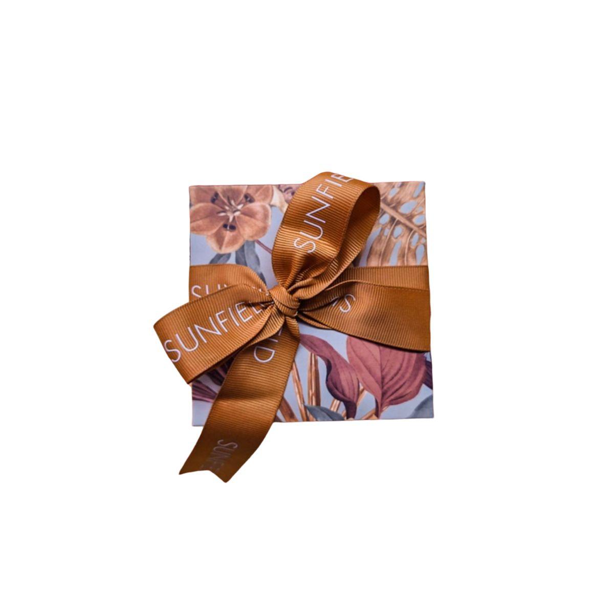 SILVER SUNFIELD BRACELET, GREEN CHALCEDONY, WHITE ZIRCONIAS AND BROWN NYLON PU065301/13