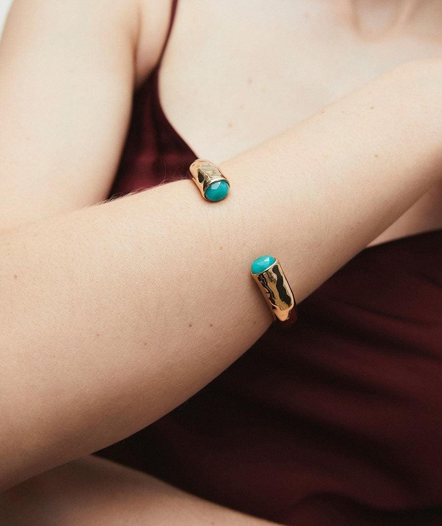 POLSERA VIDAL I VIDAL BANYADA EN OR RÍGIDA OBERTA AMB PERDES ÀGATA TURUQUESA x98063