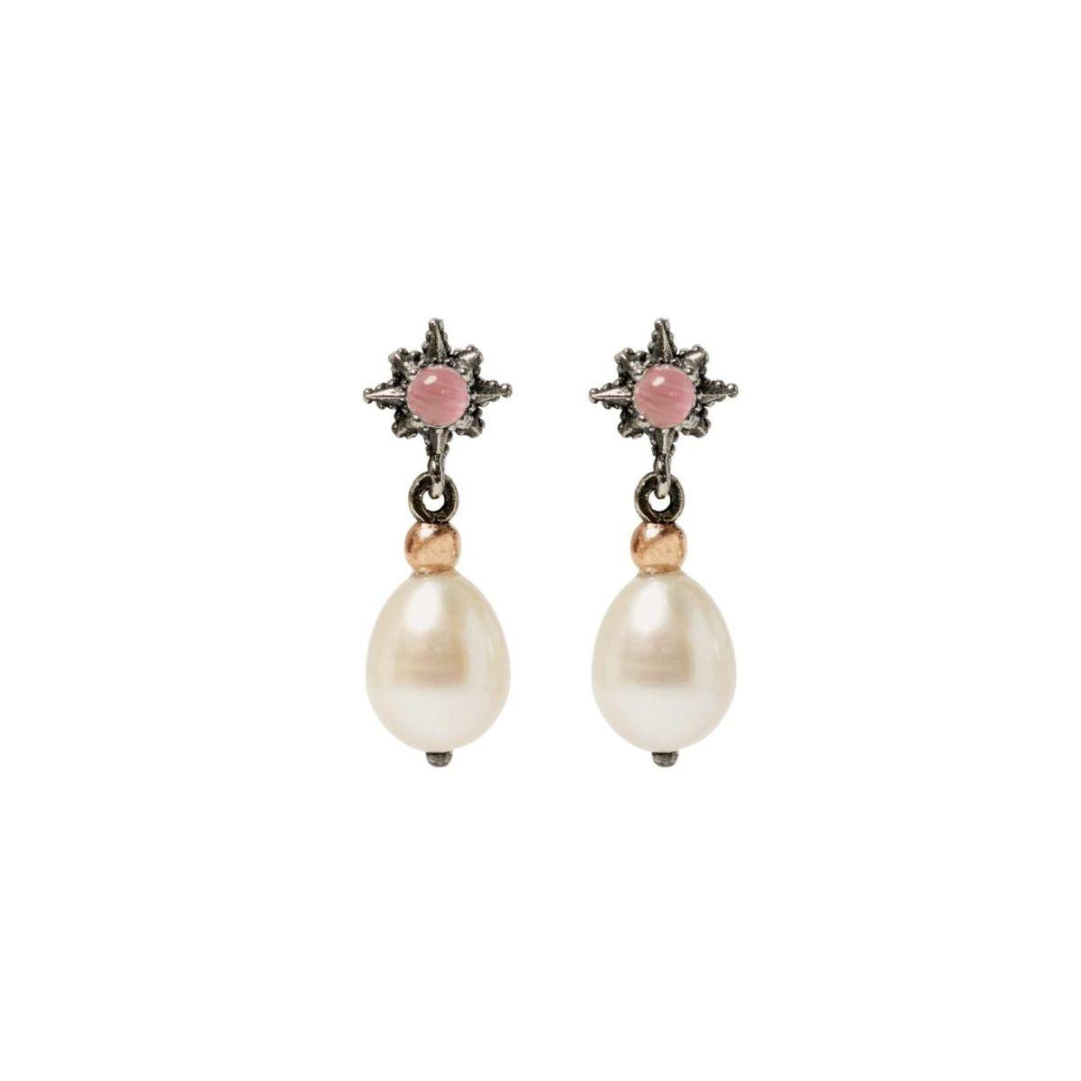 Sunfield earrings in silver, star-shaped, rose quartz and baroque pearl. PE065251/56