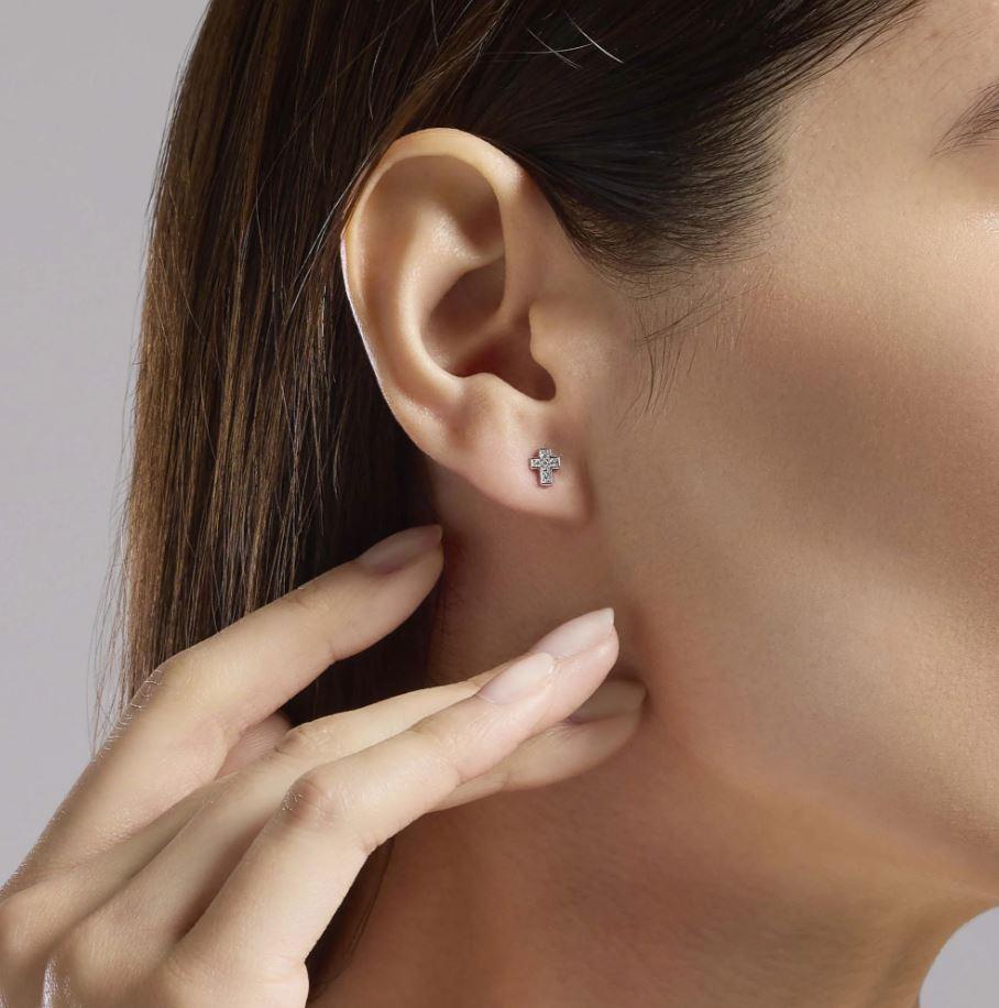ARRACADES MABINA DE PLATA EN FORMA DE CREU AMB CIRCONETES BLANQUES 563877